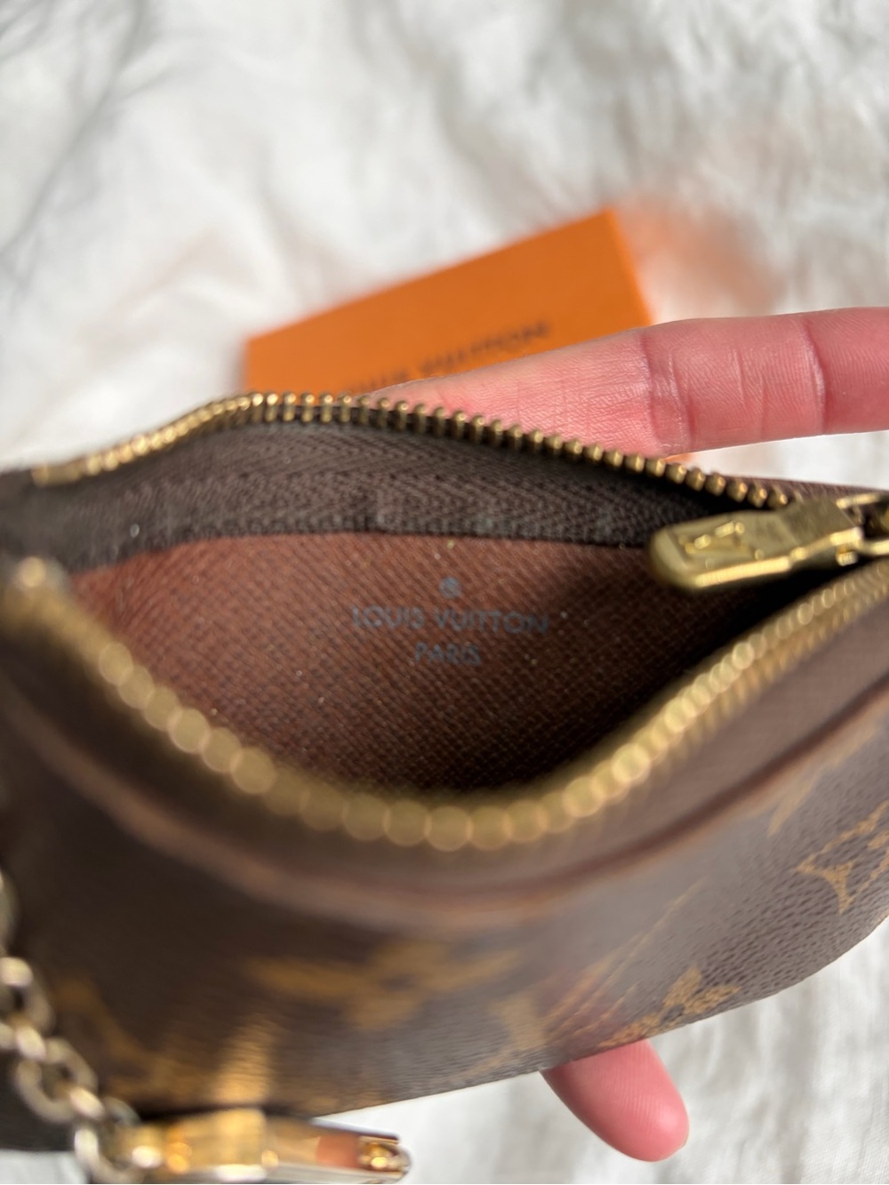Louis Vuitton Key Pouch - Picture 5 of 12